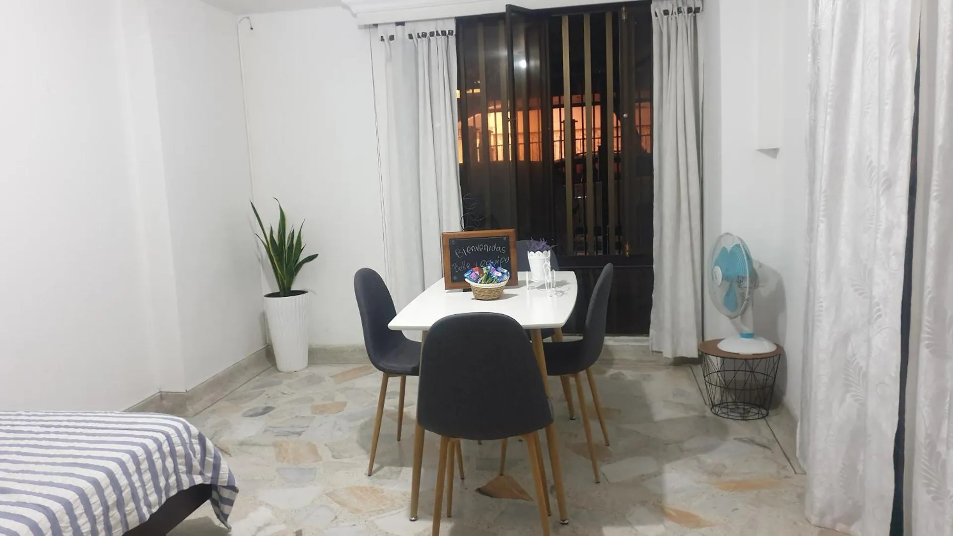 Lägenhet Apartaestudio Norte La Flora Parqueadero Exclusivo Cali